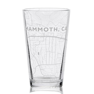 MAMMOTH MTN カリフォルニア 刻印入り 16 オンス パイント グラス | アメリカの山岳スキー リゾート 等高線地形図 山 | 飲み物ギフトに最適!