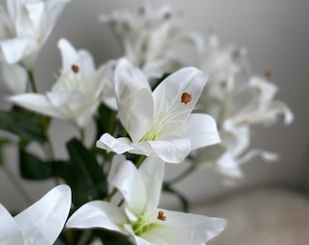 Lily Bouquet -  Lily Stem / Artificial Flower / DIY | Floral / Centerpiece / Wedding / Home Decor / Gifts / White