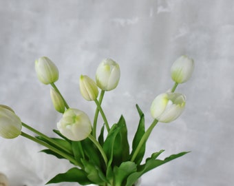 5 Stems Real Touch Tulip Bouquet - High Quality Artificial Flower / Centerpiece / DIY Floral / Wedding / Home Decoration / Gift / White