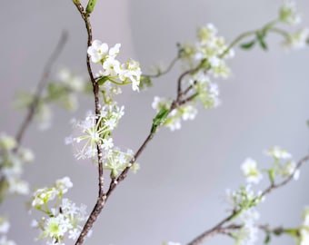Faux Snow Willow Branch with buds - Artificial Flower Stem / DIY Floral / Wedding / Home Decoration / Gifts / White