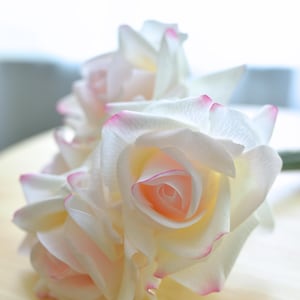 Set of 5 -  Real Touch White Rose with Pink Edge - High Quality Artificial Flower / Wedding / Bouquet / DIY Floral / Home Decoration / Gifts