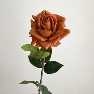Rosa gigante de tacto real - Flor artificial / Bodas / Flores para manualidades / Decoración del hogar / Regalos / Látex / Terracota