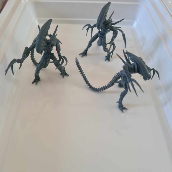 RAZOR CLAWS X 3 - XENO - (sculpted by Papsikels) - Etsy