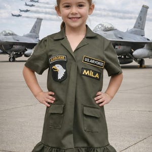 Disfraz de piloto de caza personalizado para niña imagen 1