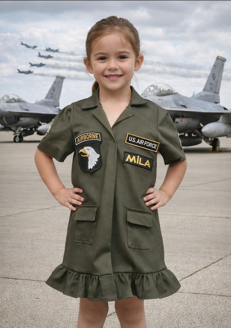 Disfraz de piloto de caza personalizado para niña imagen 1