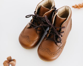 NU Hedgehog - Vintage Tan Leather unisex toddler vintage inspired boots with FREE storage bag!