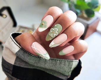 Uñas postizas pintadas a mano: gel floral verde, diseño reutilizable