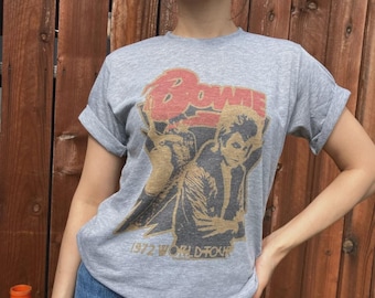 David Bowie Retro Vintage Graphic Design T-shirt Soft Style gift