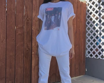 Camiseta Los Bukis Musical Band com estampa retrô vintage em tecido macio.