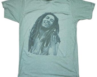 Bob Marley Reggae Retro Vintage Graphic Design T-shirt Soft Style Gift Idea