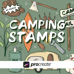 Puede incluir: Una ilustración digital con iconos de temática de acampada que incluye botas de montaña marrones, un hacha, un kayak, una huella de oso, una señal, una linterna, un spray antimosquitos, una caravana y cartas con el texto CAMPING STAMPS BY GRACE.