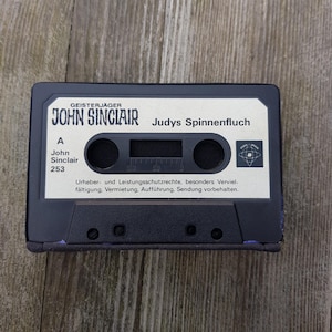 Kassette, Geldbörse, Geldbeutel, Retro, Upcycling, Unikat, Nostalgie, Hingucker, Kindheit, Erinnerungen, Schwarz, Geisterjäger