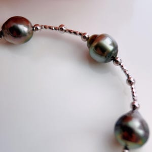 Zwarte armband en ketting met tahitiparel, 925 zilveren sieradenset met echte barokke zoutwaterparels afbeelding 3