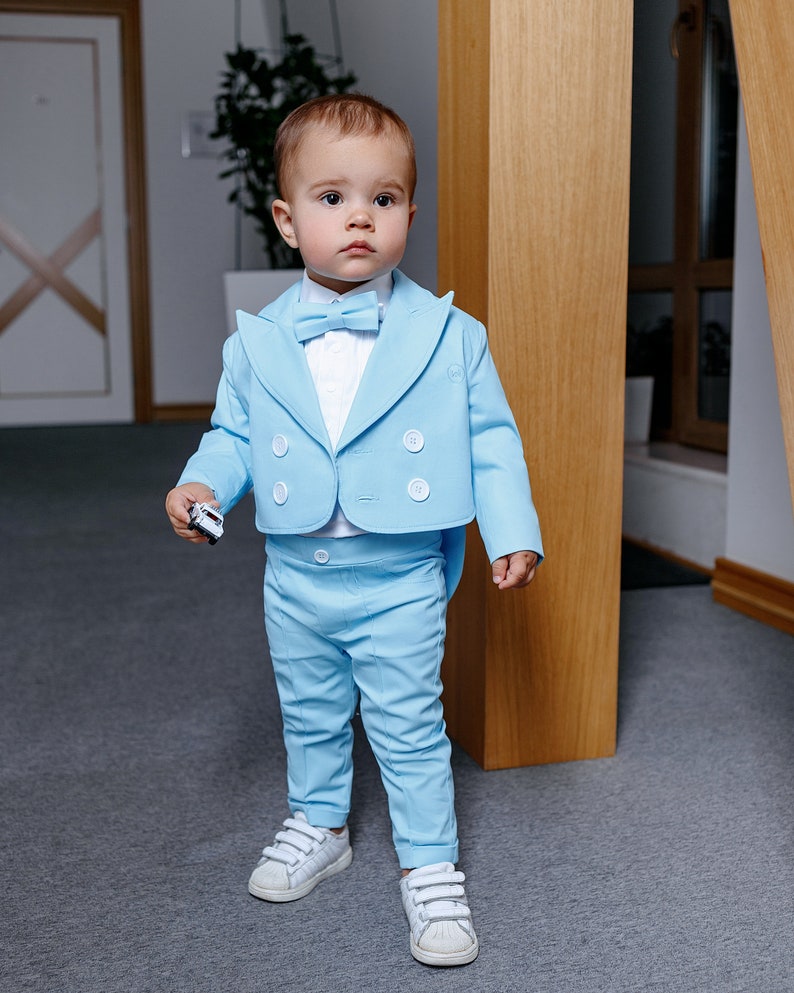 Zauberhafte Eleganz Handgemachter Anzug für Jungen Kleinkind-Frack Kinder-Frack Maßgefertigter Anzug für Jungen Blaue Hochzeit Jungenanzug Bild 3