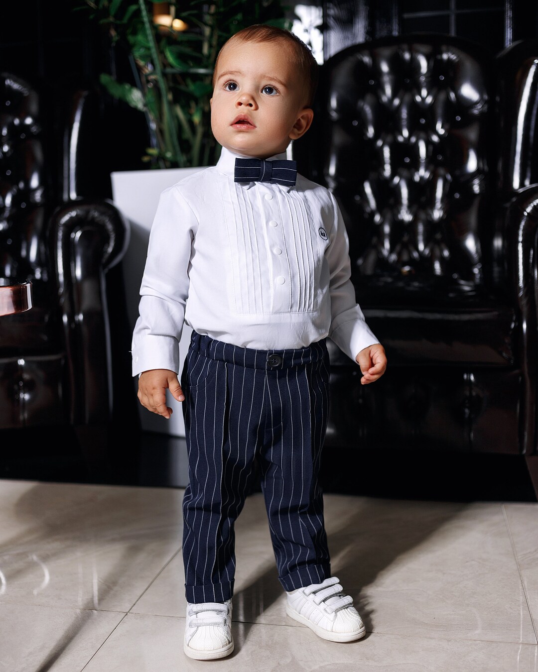 Ensemble noeud papillon pantalon bleu costume de mariage pour