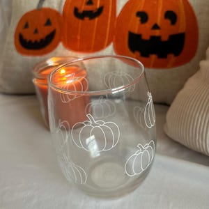 Pumpkin Wine Glass