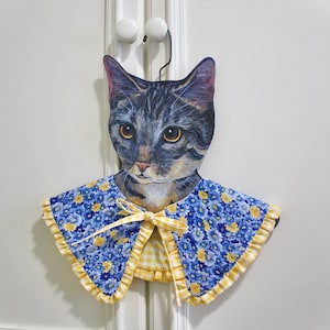 Women’s Detachable Ruffle Poplin Collar - Blue Floral Motif