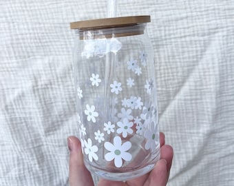 Daisy Flower Glass Tumbler: Bridesmaid Iced Coffee Cup