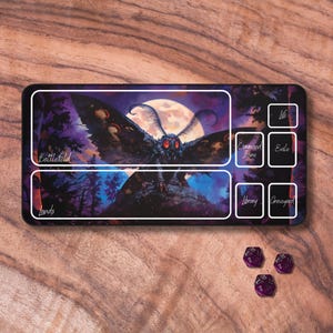 Tapis de jeu MTG avec zones, tapis de jeu TCG sur le thème de l'horreur des mites des années 80, tapis de jeu MTG non officiel, accessoires de jeux de cartes à collectionner