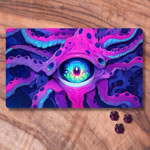 Tapis de jeu MTG, tapis de jeu TCG sur le thème horreur des monstres des années 80, tapis de jeu MTG non officiel, accessoires de jeux de cartes à collectionner, cadeaux pour les joueurs