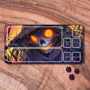 Tapete de jogo MTG com zonas, tapete de jogo MTG com tema de espantalho, tapete de jogo de cartas colecionáveis, tapete de jogo de neoprene, acessórios MTG, presentes para jogadores