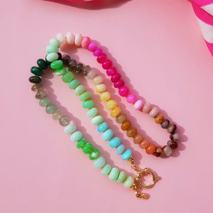 Collar de arcoíris hecho a mano, collar ombré, collar de dulces, collar de ópalo anudado a mano, collar de cuentas redondas, regalo para ella