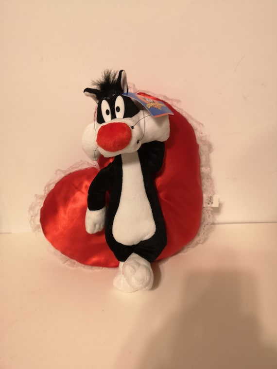 Vintage Looney Tunes Sylvester the Cat on Red Heart 11