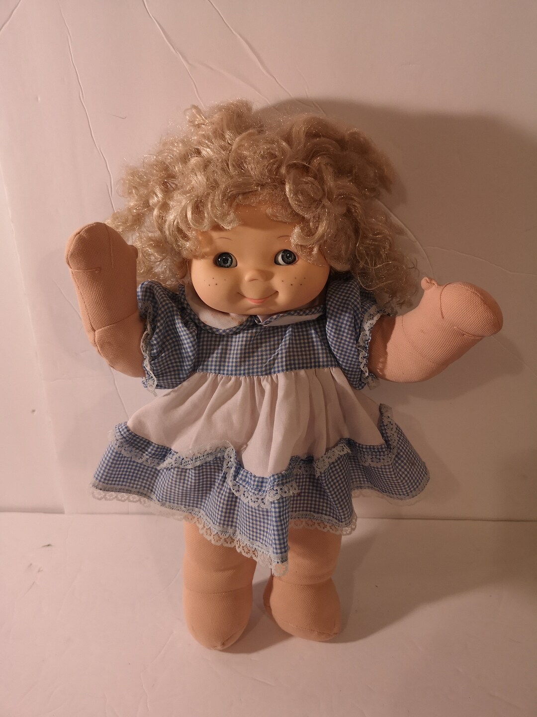 Muñeca vintage con ojos que se mueven hacia adelante y hacia atrás, cuerpo  suave, cara de goma, fabricante desconocido, 12