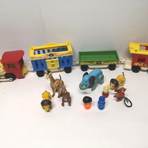 Vintage 1970s Fisher Price  Little People Circus Train  Complete