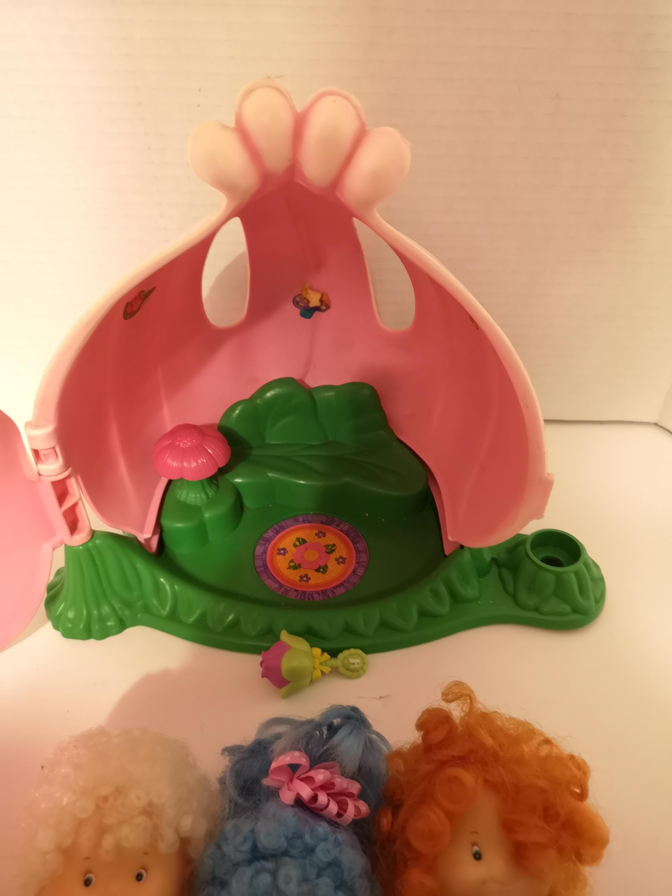 Vintage RARE 1982 Herself the Elf Dolls X 3 and Elves Flower House