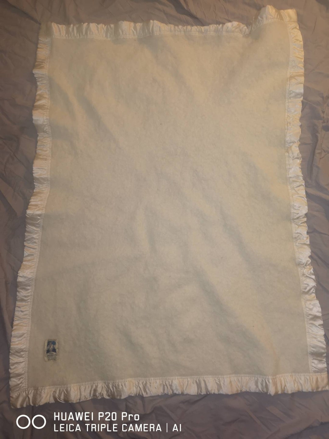 Vintage Kenwood Pure Wool Baby Blanket 32 X 41 Beige With Satin