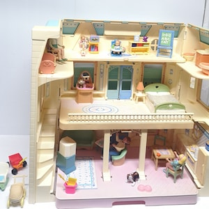 Vintage 1990s Fisher Price Loving Family Dollhouse With Family