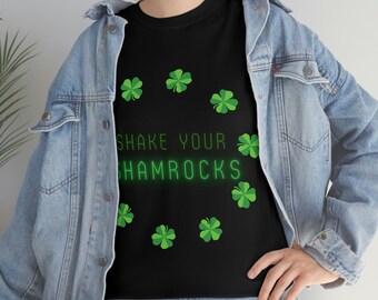 Shake Your Shamrocks Shirt, Shamrock Tshirt, St. Patricks Day Tshirt, Linda camiseta divertida St.Patricks Day