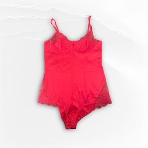 Vanity Fair vintage 70s red lingerie womens medium size 34 bodysuit