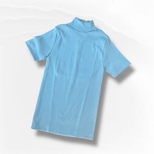 mill holly blue top 60s -70s vintage womens small turtleneck short sleeve