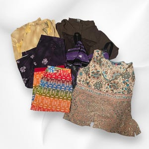 2000s lot womans Medium skirt and tops bundle vintage dresses retro shirts y2k sellers bundle