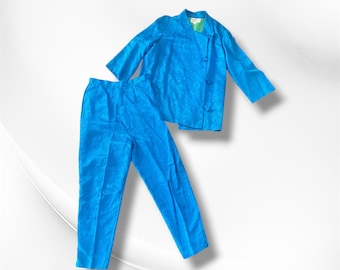Chaqueta y pantalón de seda azul estilo vintage de los años 50 para mujer, con estampado de mariposas azules, talla XS.