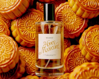 Honey Mooncake (Golden Honey, Toasted Sesame, Lotus Paste) -  100 ML Eau De Parfum