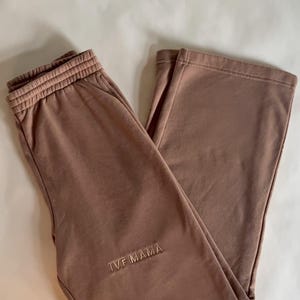 Pantalones deportivos para mamás de FIV - Infertilidad - Conjunto para el día de la transferencia - Regalo de FIV - FIV - Pantalones deportivos para mamás de fertilización in vitro - Mamá de FIV imagen 2