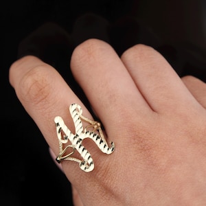 10K Solid Yellow Gold Diamond Cut Cursive Initial Alphabet Letter K Ring Band Ring