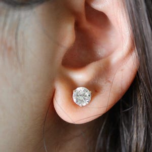 10K Gold 2 Carat Diamond Studs | Solitare Diamond Studs | 2 ctw Lab Diamond Earrings Studs, 2 ct Round Studs, Diamond Earrings, Certified