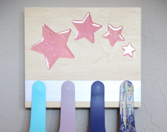 MagicBand Wall Hanger Holder Pink Star Design Disney Princess Inspired Fits up to 4 Magic Bands