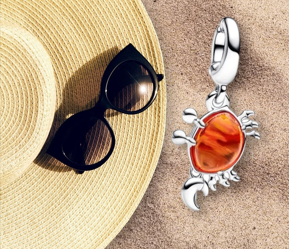 Pandora crab shop charm