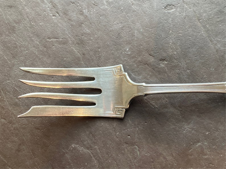 1881 Rogers A1 GRECIAN 1915 Silverplate Silver Plate Cold Meat Large