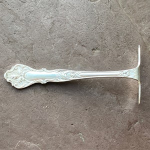 Antique Silverplate Baby Food Pusher: 1847 Rogers Bros Charter Oak Pattern