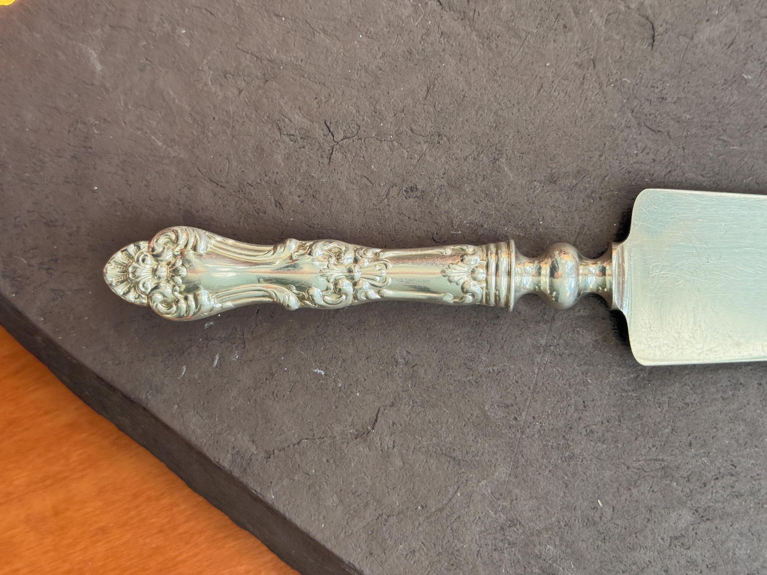 アンティークシルバープレート製パイ/ケーキサーバー ARUNDEL 1899