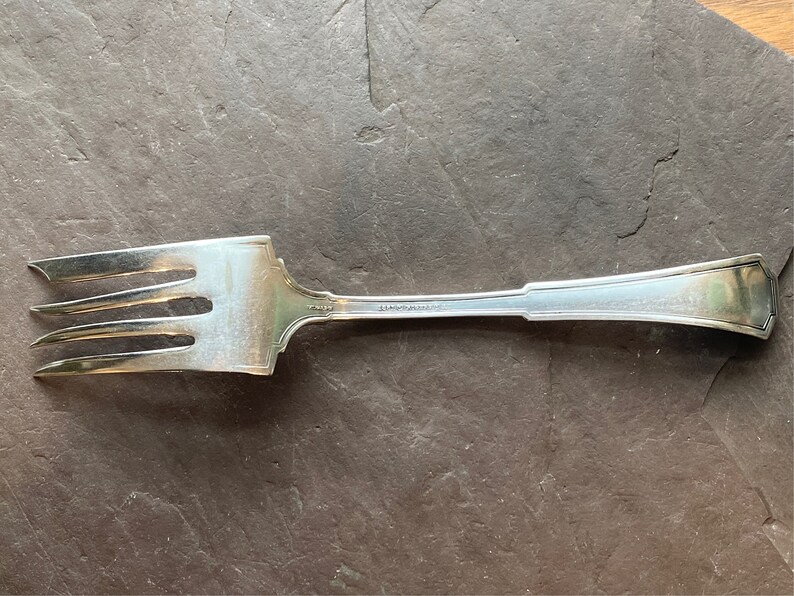 1881 Rogers A1 GRECIAN 1915 Silverplate Silver Plate Cold Meat Large