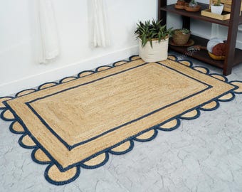 Handgemaakt boho jute vloerkleed, marineblauwe geschulpte rand, rustiek vloerkleed