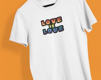 Love is Love Tee | Liebe Valentine Shirt | Statement Tee| Spruch Geschenk Unisex | Trendiges T-Shirt | Shirt für Sie| Shirt für Ihn | Damen-Herren T-Shirt