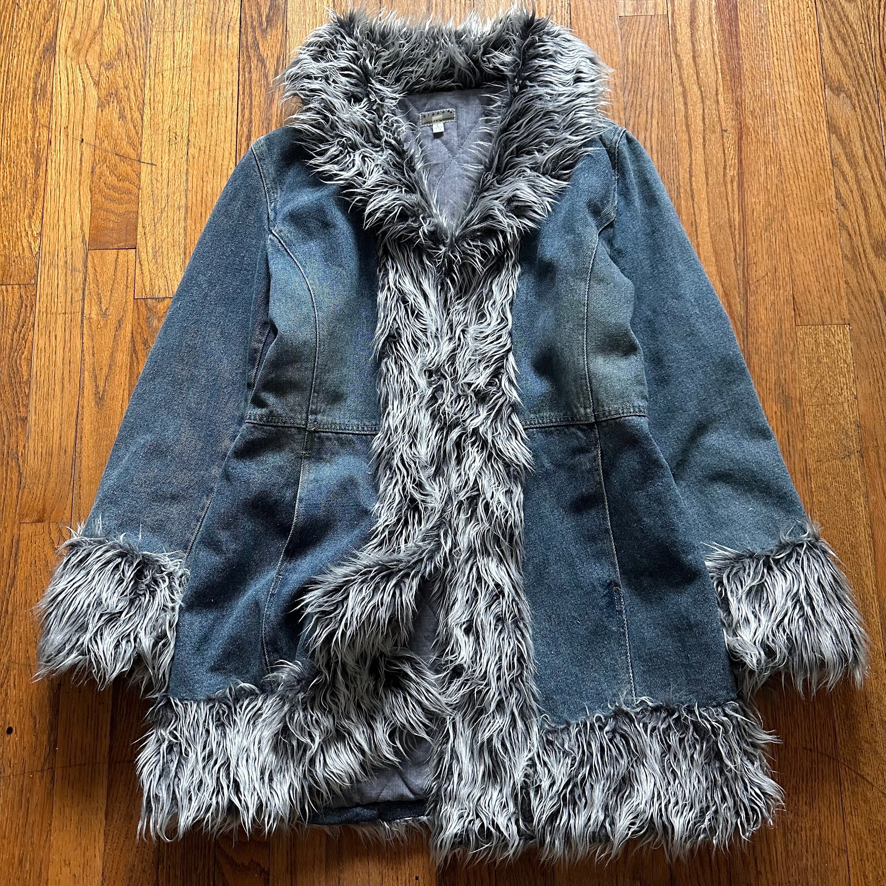 Vintage 90's / Y2K Giacca Gallery Faux Fur Trim Faded Denim Vintage 90's / Y2K Giacca Gallery Faux Fur Trim Faded Denim